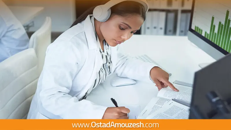 پادکست گوش دهید